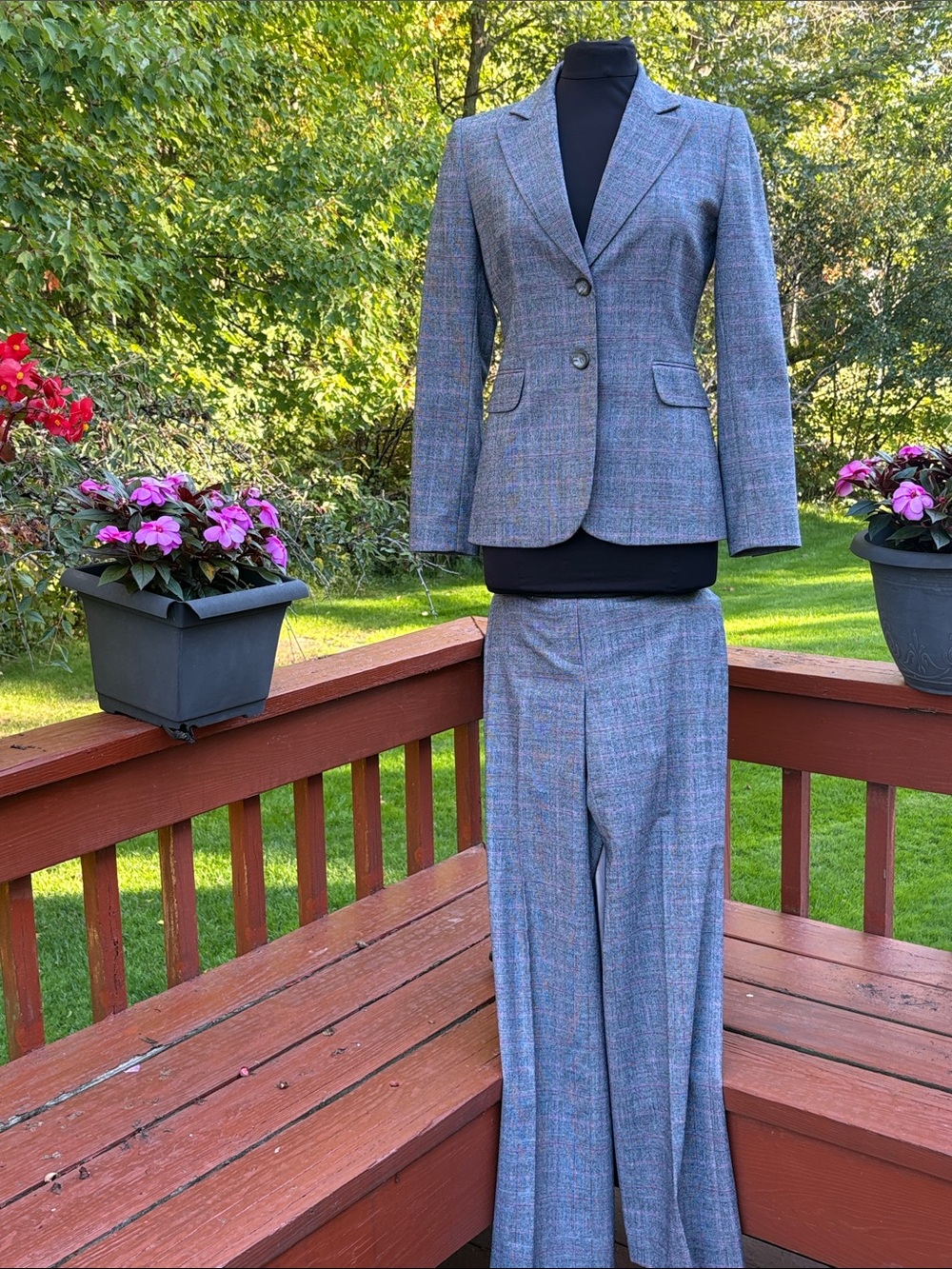 NWOT Tahari Gray and Pink Suit